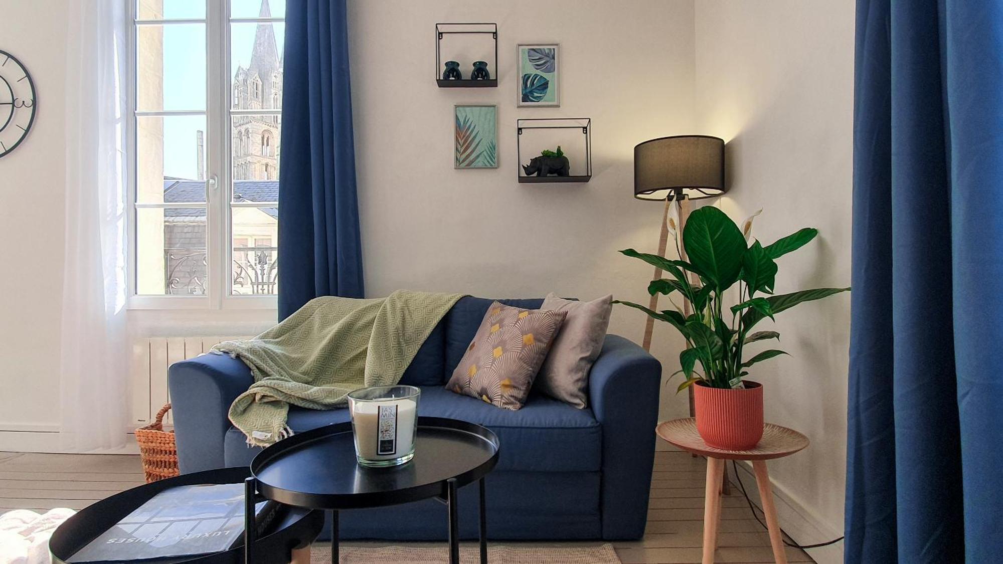 Charming Studio With View Of The Abbaye-Aux-Hommes ก็อง ห้อง รูปภาพ